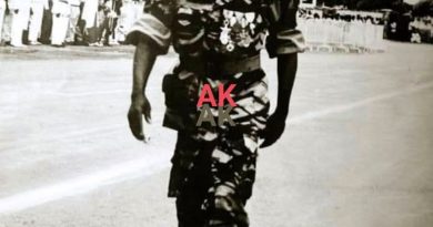 𝐋𝐄 𝐂𝐎𝐋𝐎𝐍𝐄𝐋 𝐁𝐎𝐔𝐁𝐀 𝐊𝐀𝐄́𝐋𝐄́